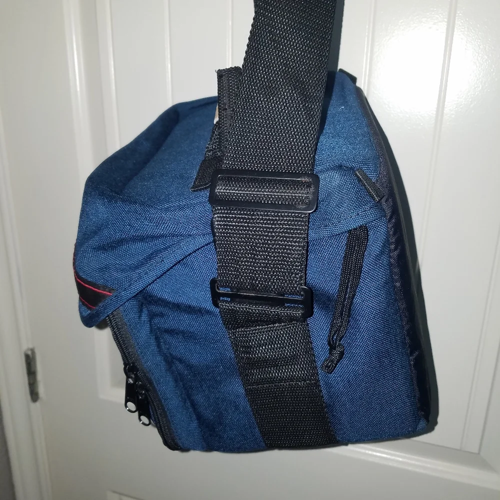 Tamrac Camera Shoulder Bag Case. - Picture 5 of 6